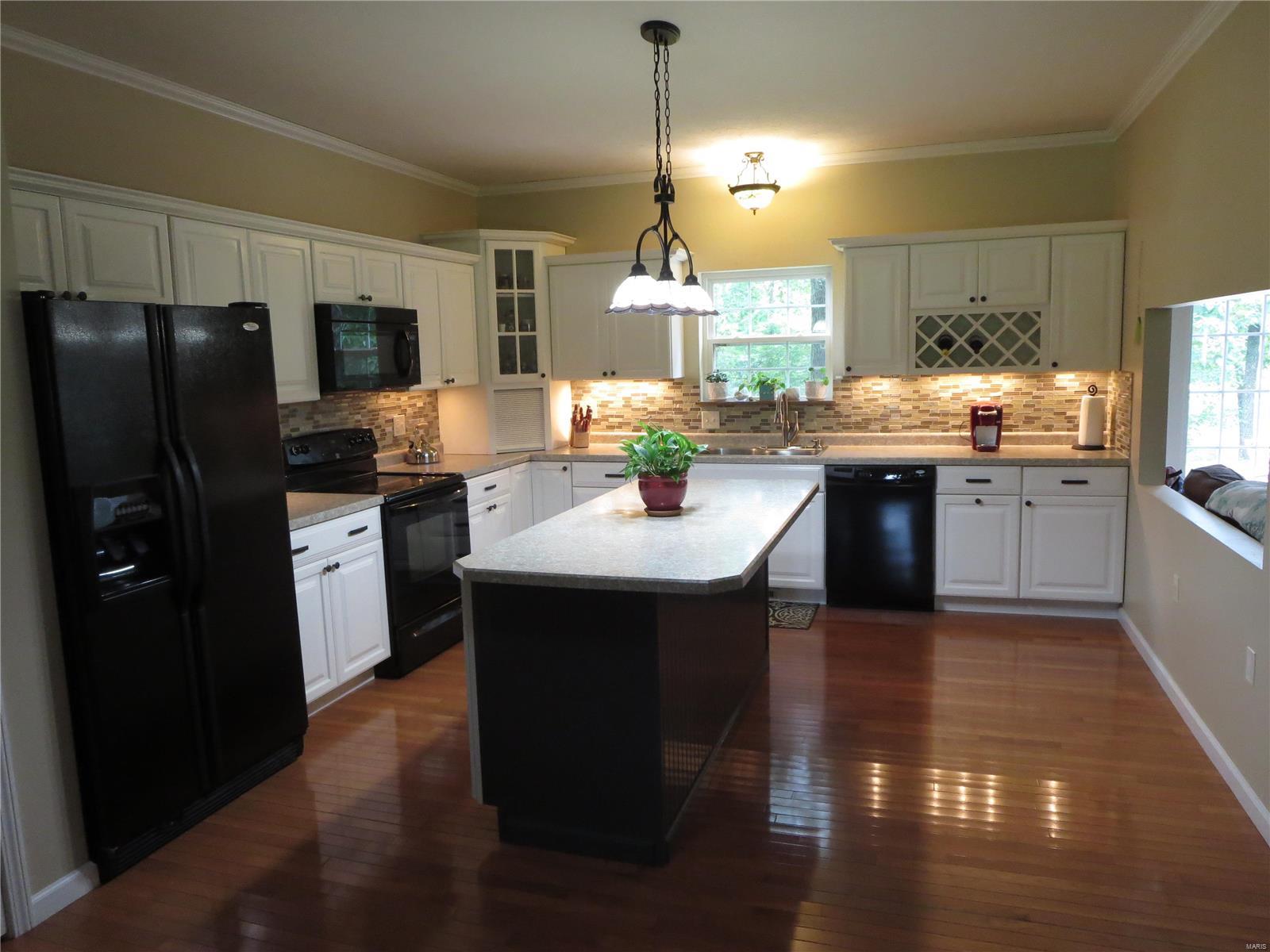 11738 Paulton Road Pittsburg, IL 62974 - Photo 7 of 53