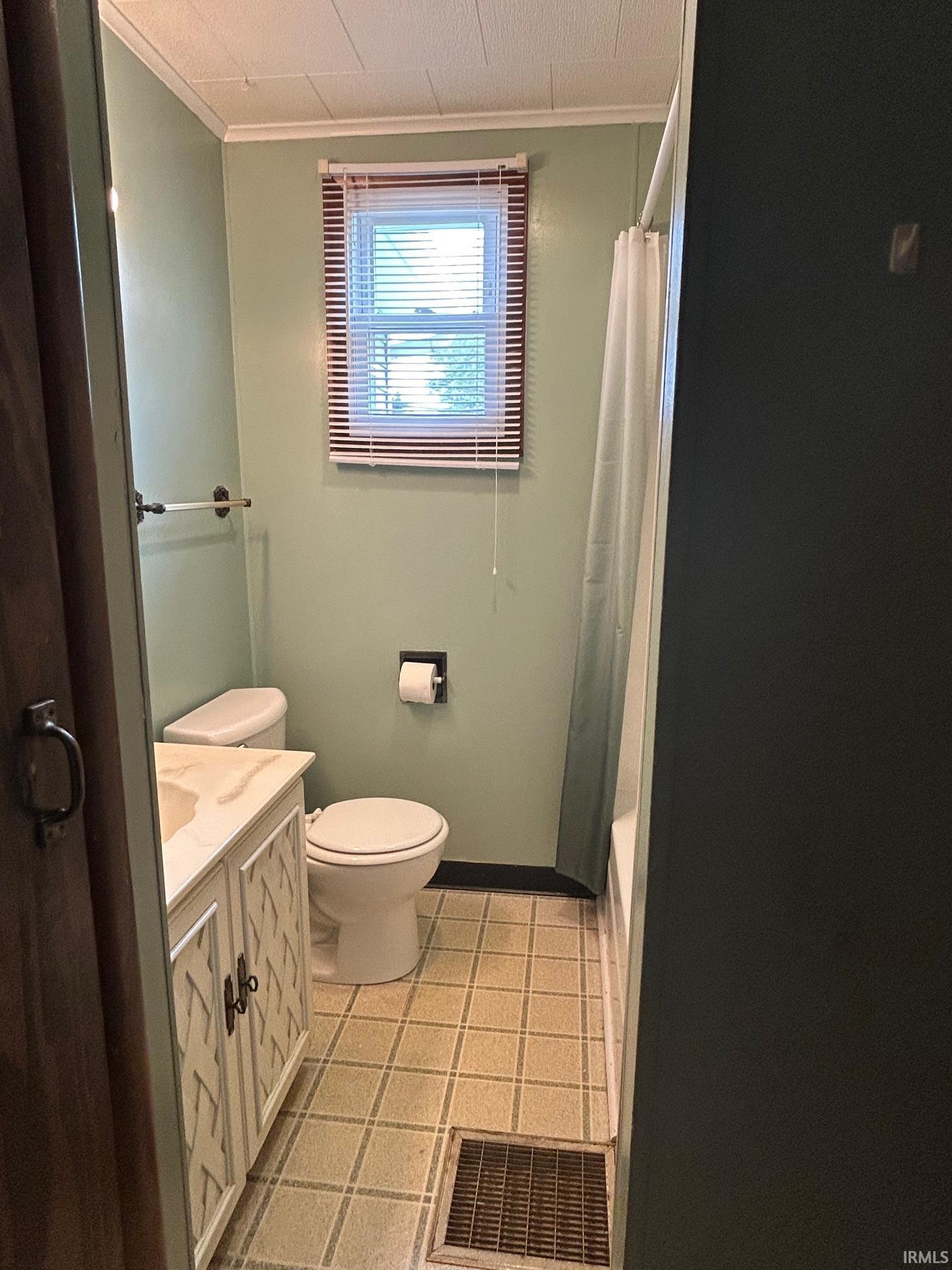 2511 South Rockport Road Bloomington, IN 47403 - Photo 17 of 29