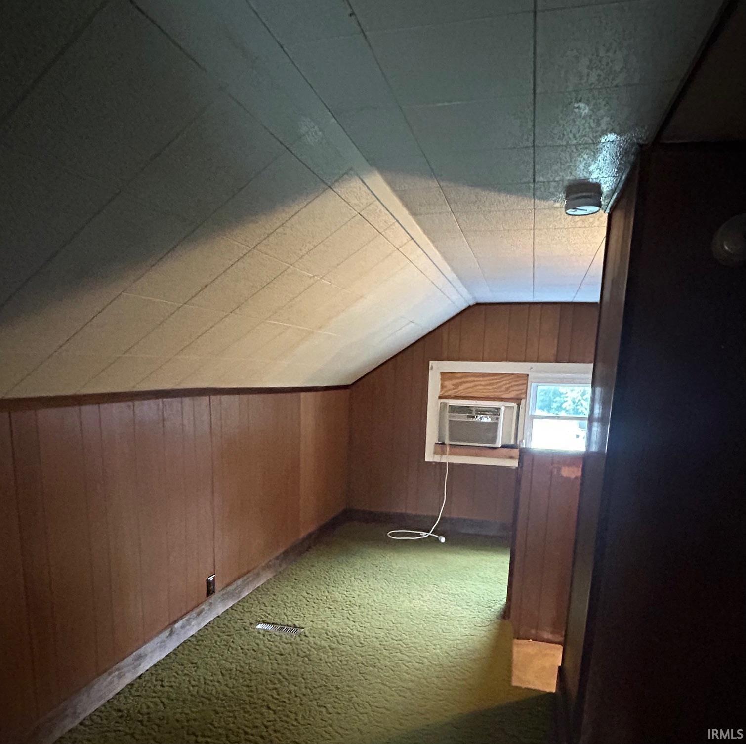 2511 South Rockport Road Bloomington, IN 47403 - Photo 20 of 29