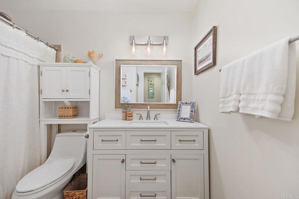 405 Requeza Street, Unit H9 Encinitas, CA 92024 - Photo 19 of 33