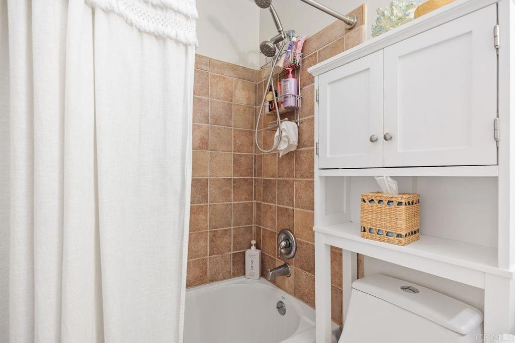 405 Requeza Street, Unit H9 Encinitas, CA 92024 - Photo 21 of 33