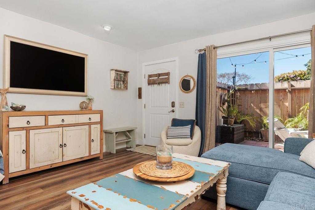 405 Requeza Street, Unit H9 Encinitas, CA 92024 - Photo 6 of 33