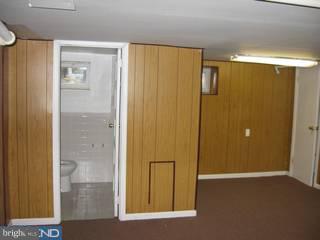 138 Copley Road Upper Darby, PA 19082 - Photo 3 of 6