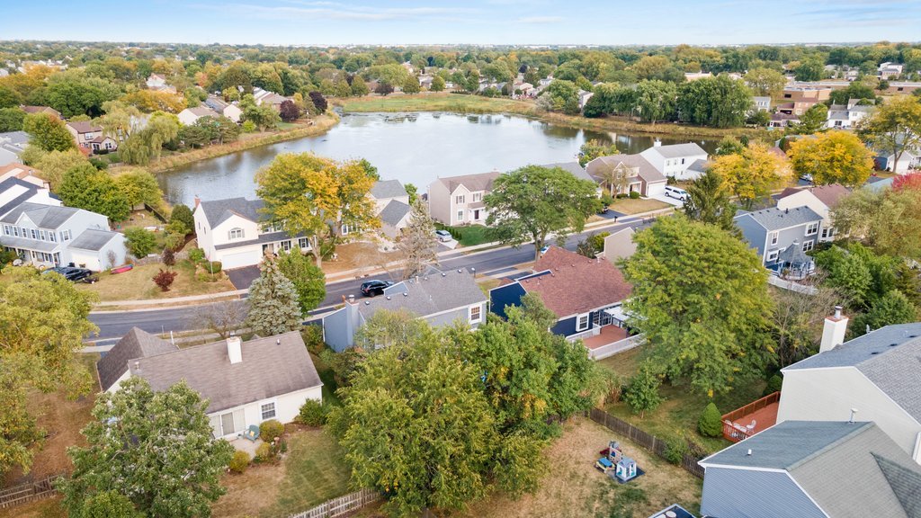 798 Burning Trail Carol Stream, IL 60188 - Photo 39 of 40 an aerial view of residential houses with outdoor space