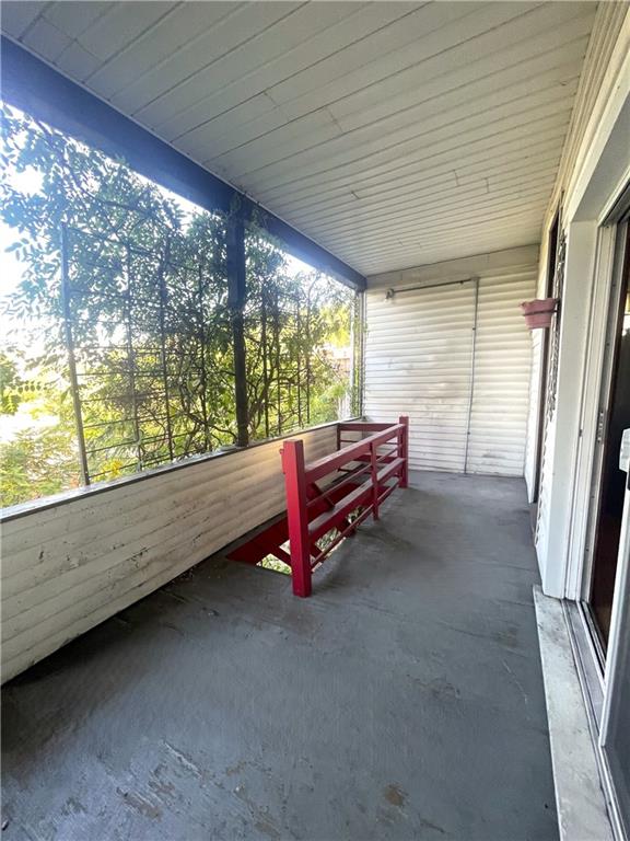 323 Hancock Street Pittsburgh, PA 15219 - Photo 12 of 41 a sitting room with window