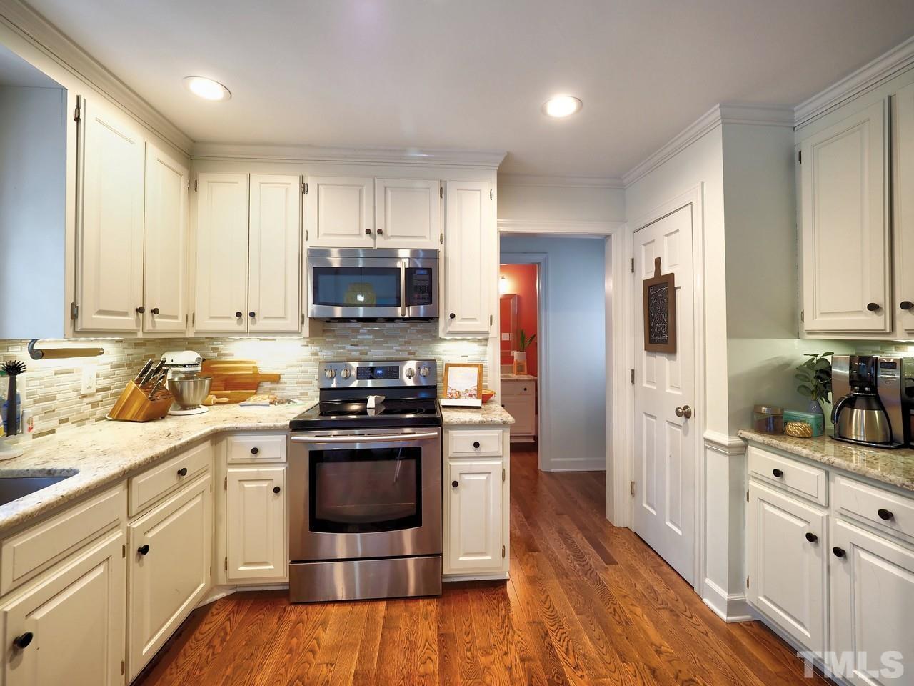 7801 Highlandview Circle Raleigh, NC 27613 - Photo 4 of 30
