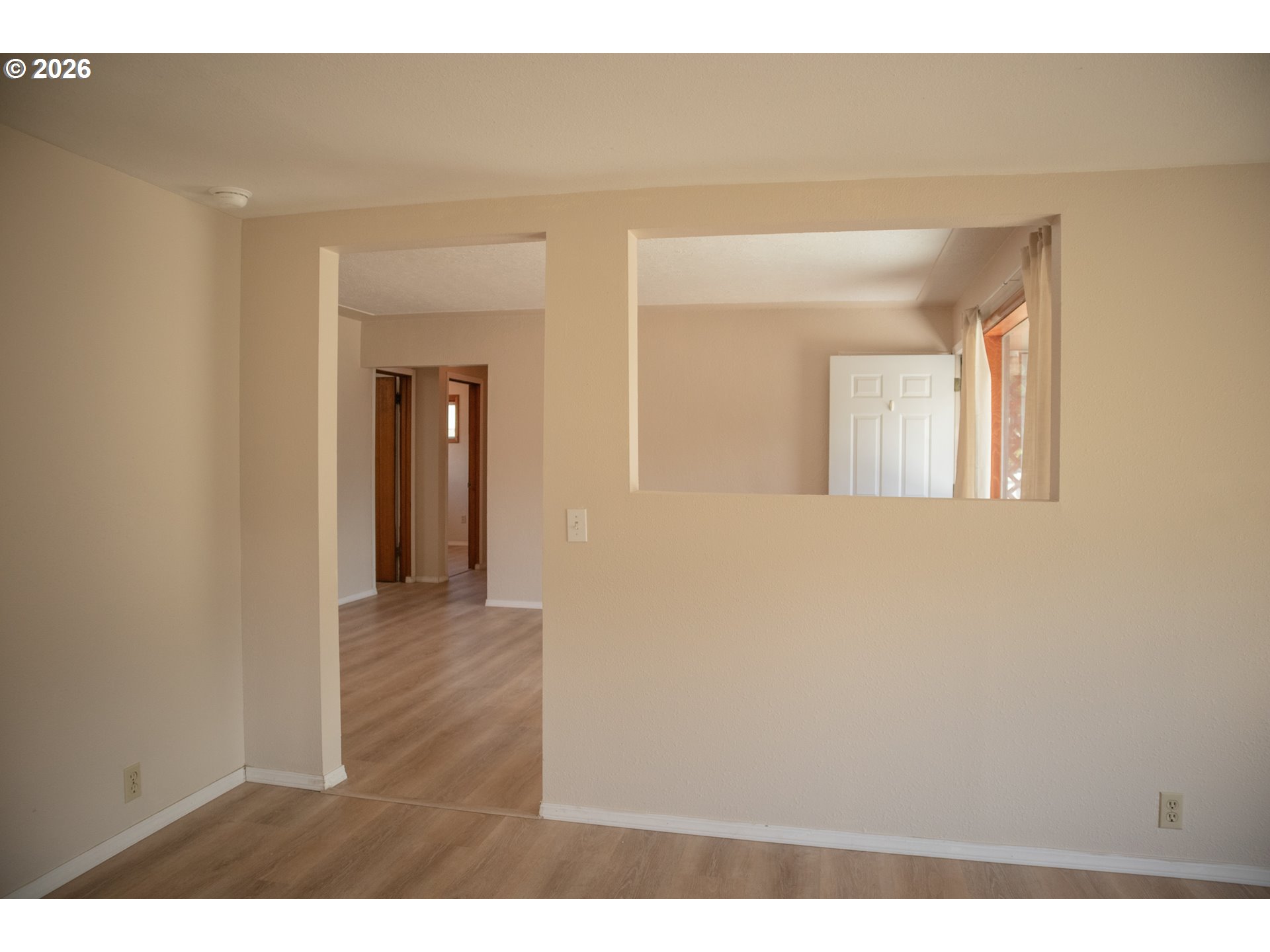 905 Chenowith Loop Road The Dalles, OR 97058 - Photo 7 of 20