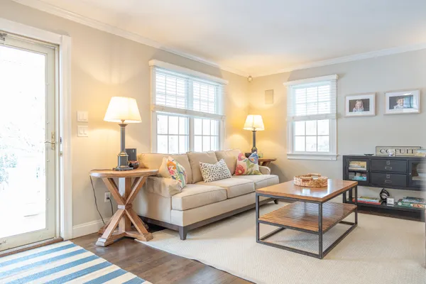 $1,750,000 | 10 Abbey Gate Road, Cotuit, MA 02635