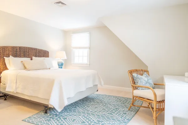 $1,900,000 | 10 Abbey Gate Road, Cotuit, MA 02635