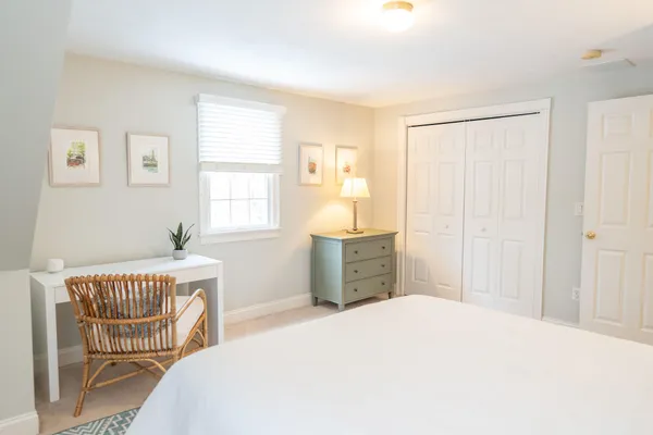 $1,750,000 | 10 Abbey Gate Road, Cotuit, MA 02635