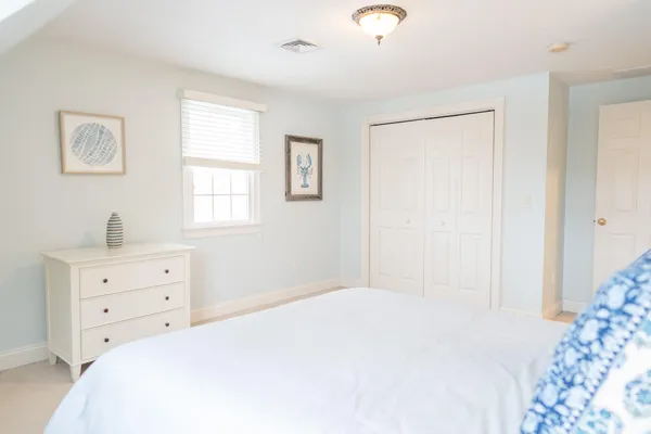 $1,750,000 | 10 Abbey Gate Road, Cotuit, MA 02635