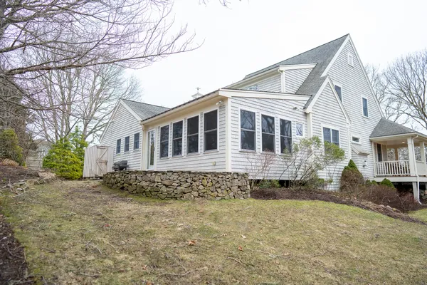 $1,750,000 | 10 Abbey Gate Road, Cotuit, MA 02635