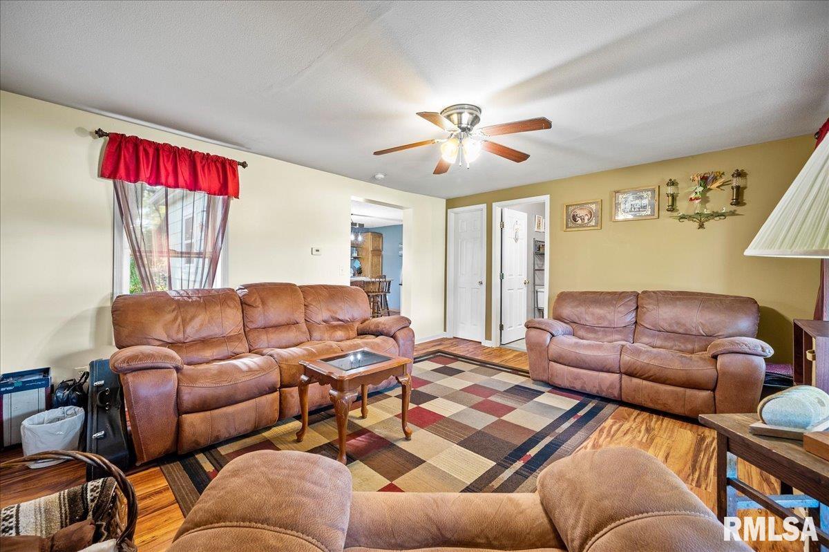 1703 Bloomington Road East Peoria, IL 61611 - Photo 13 of 57 Gallery Image 13