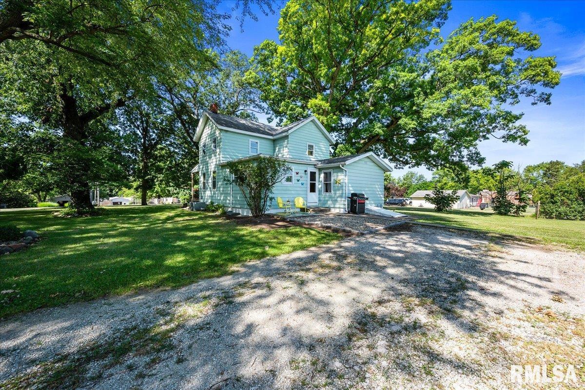 1703 Bloomington Road East Peoria, IL 61611 - Photo 3 of 57 Gallery Image 3