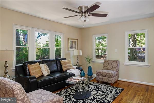 1201 Harper Road Silver Spring, MD 20903 - Photo 15 of 28 Living Room