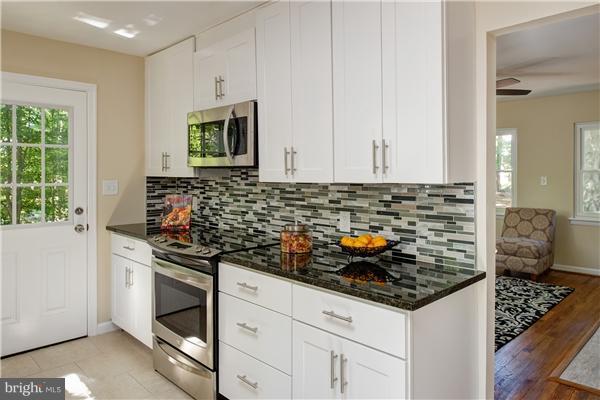 1201 Harper Road Silver Spring, MD 20903 - Photo 4 of 28 Kitchen