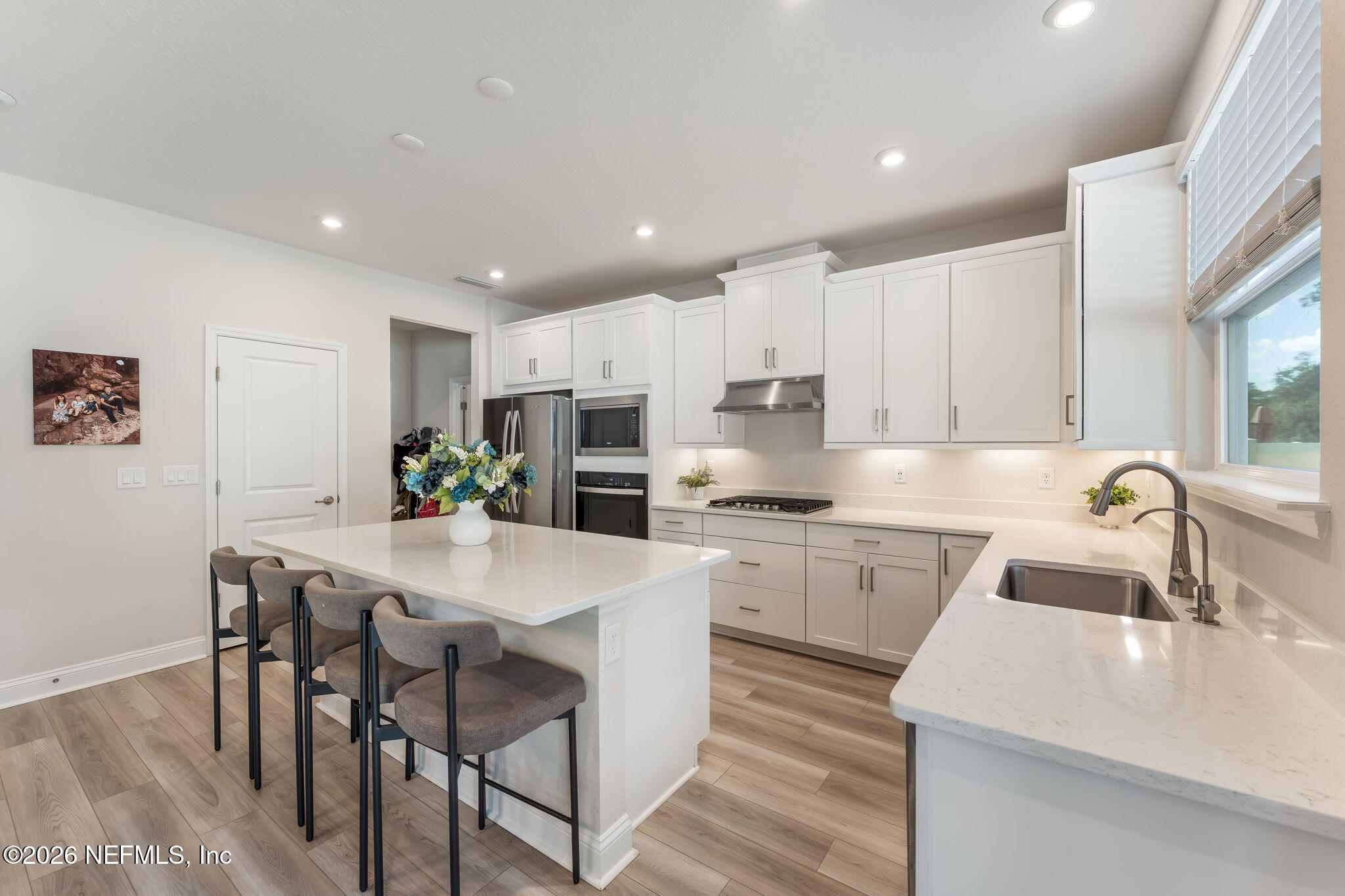 10506 Melody Mdws Road Jacksonville, FL 32257 - Photo 20 of 56 Kitchen/Breakfast Bar