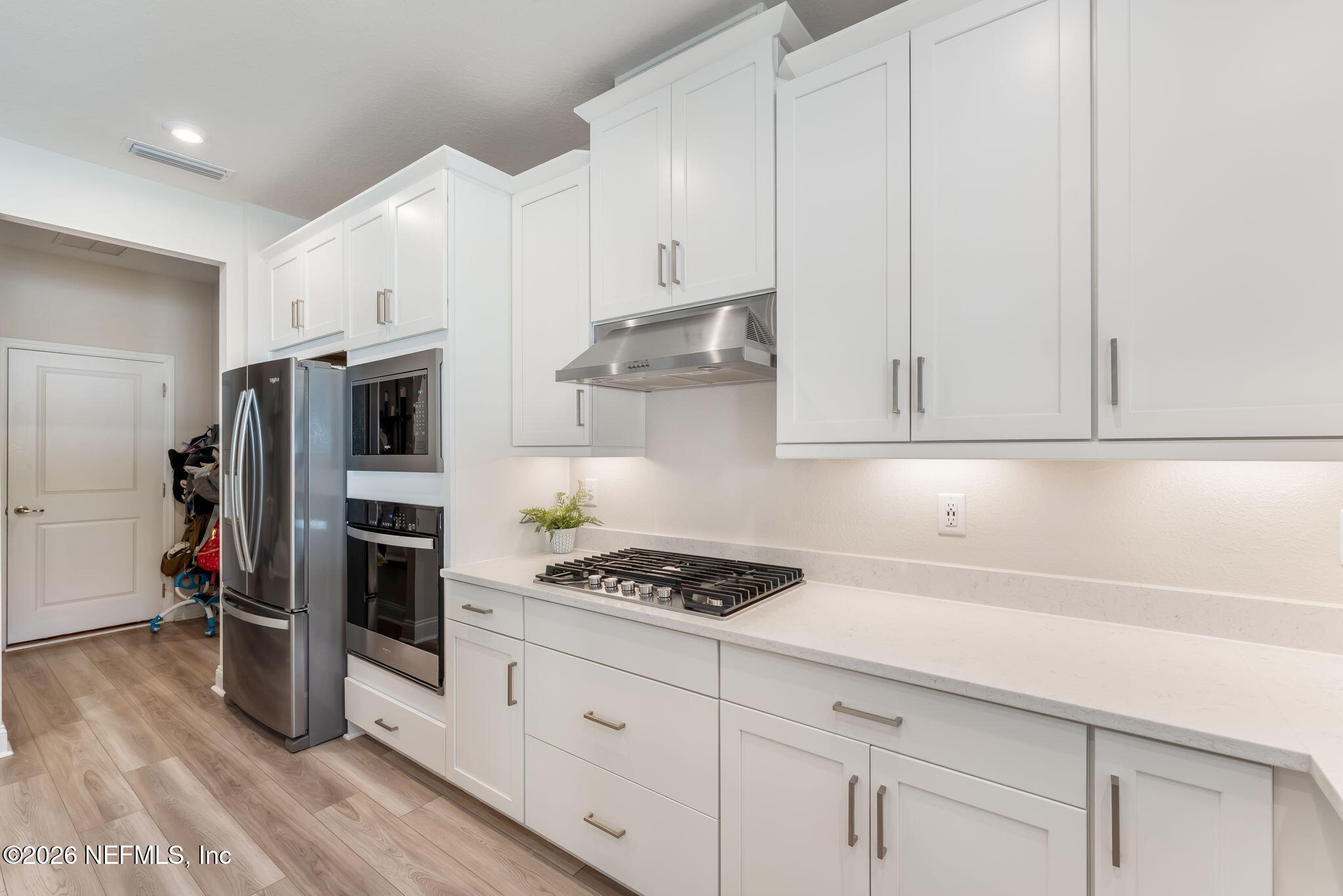 10506 Melody Mdws Road Jacksonville, FL 32257 - Photo 23 of 56 Kitchen/Breakfast Bar