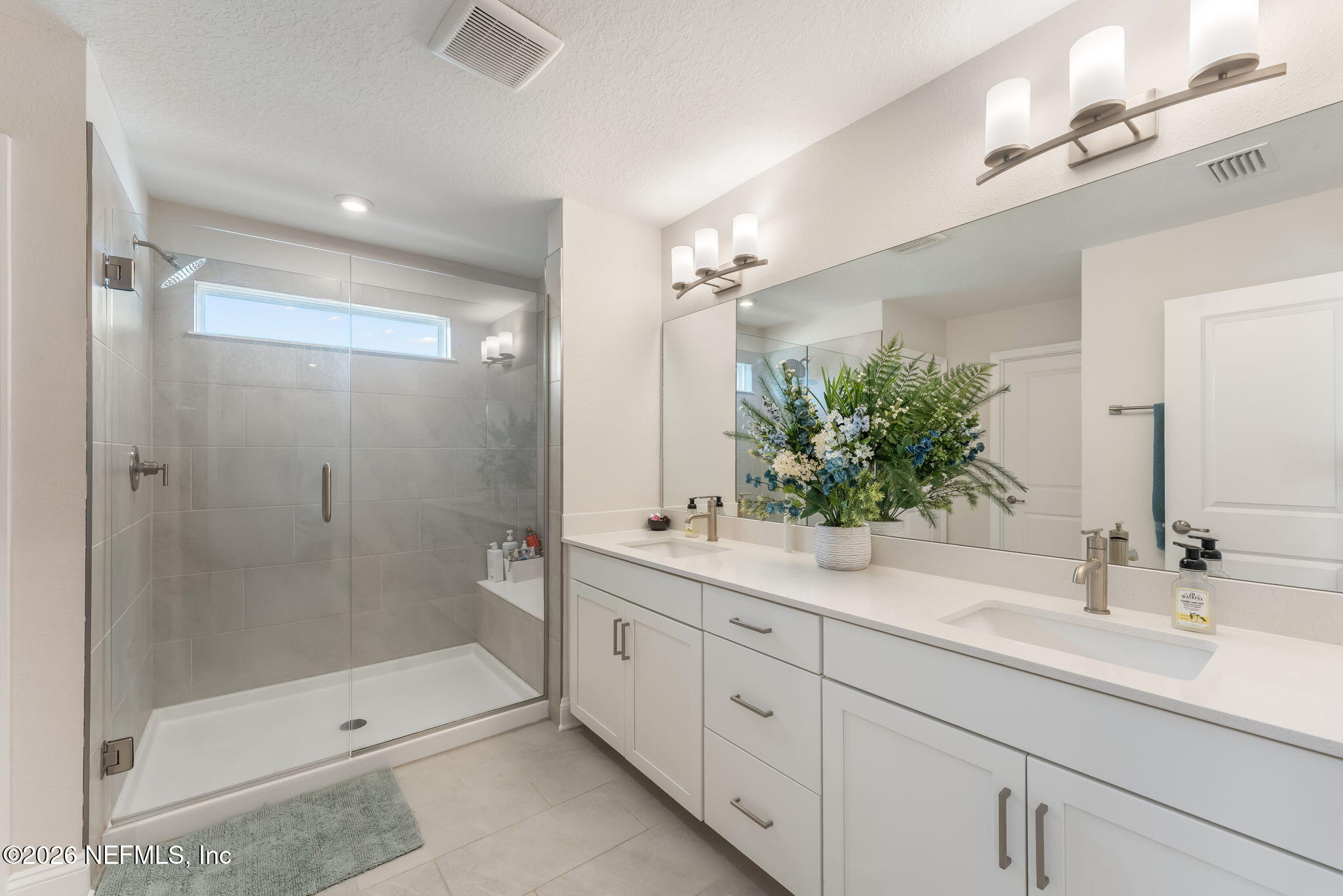 10506 Melody Mdws Road Jacksonville, FL 32257 - Photo 32 of 56 Primary Bedroom - En Suite Bath