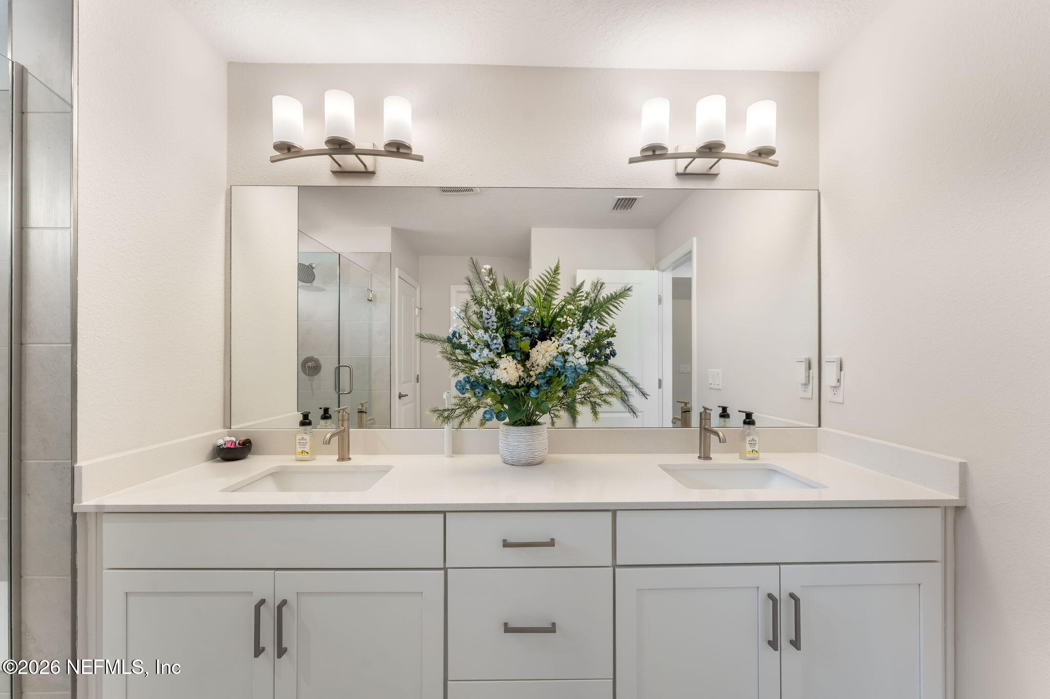 10506 Melody Mdws Road Jacksonville, FL 32257 - Photo 33 of 56 Primary Bedroom - En Suite Bath