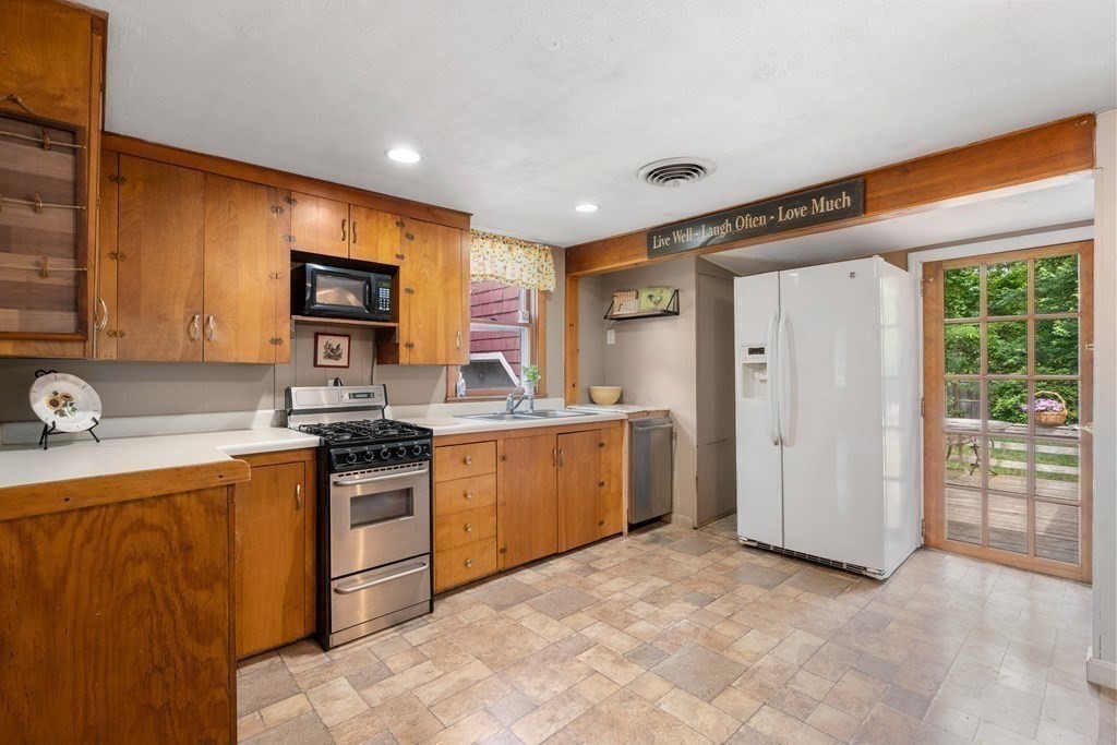 5 Patten Road Norton, MA 02766 - Photo 7 of 30