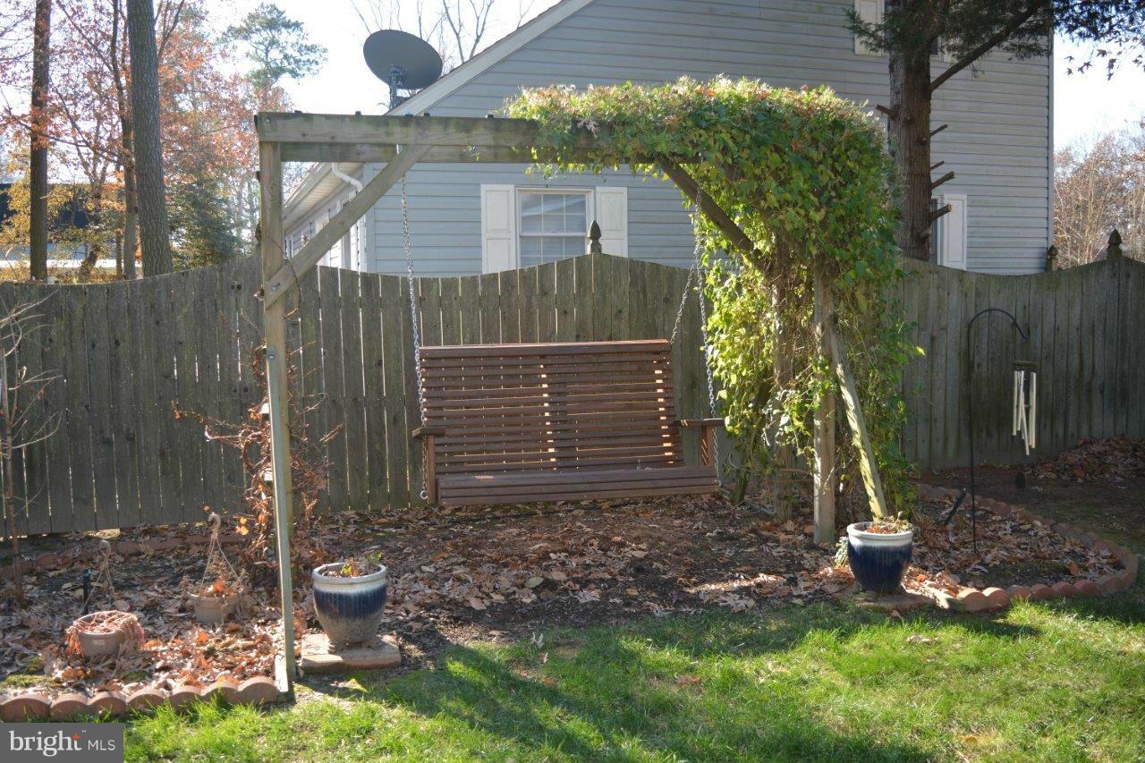 7055 Pine Ridge Road Easton, MD 21601 - Photo 25 of 27 Exterior (Rear)