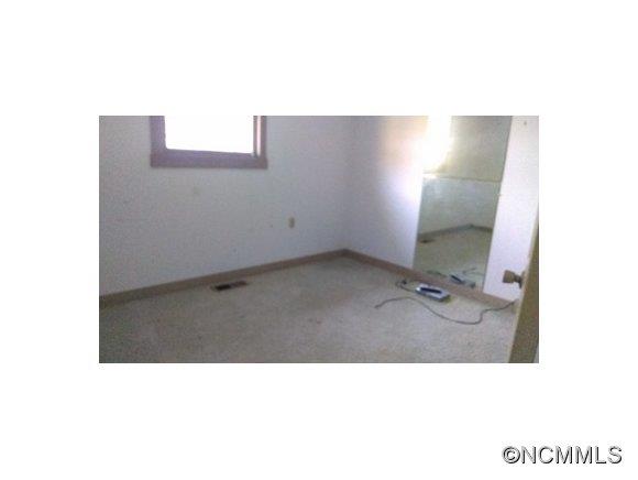 38 Austin Branch Road Leicester, NC 28748 - Photo 4 of 6 Gallery Image 4