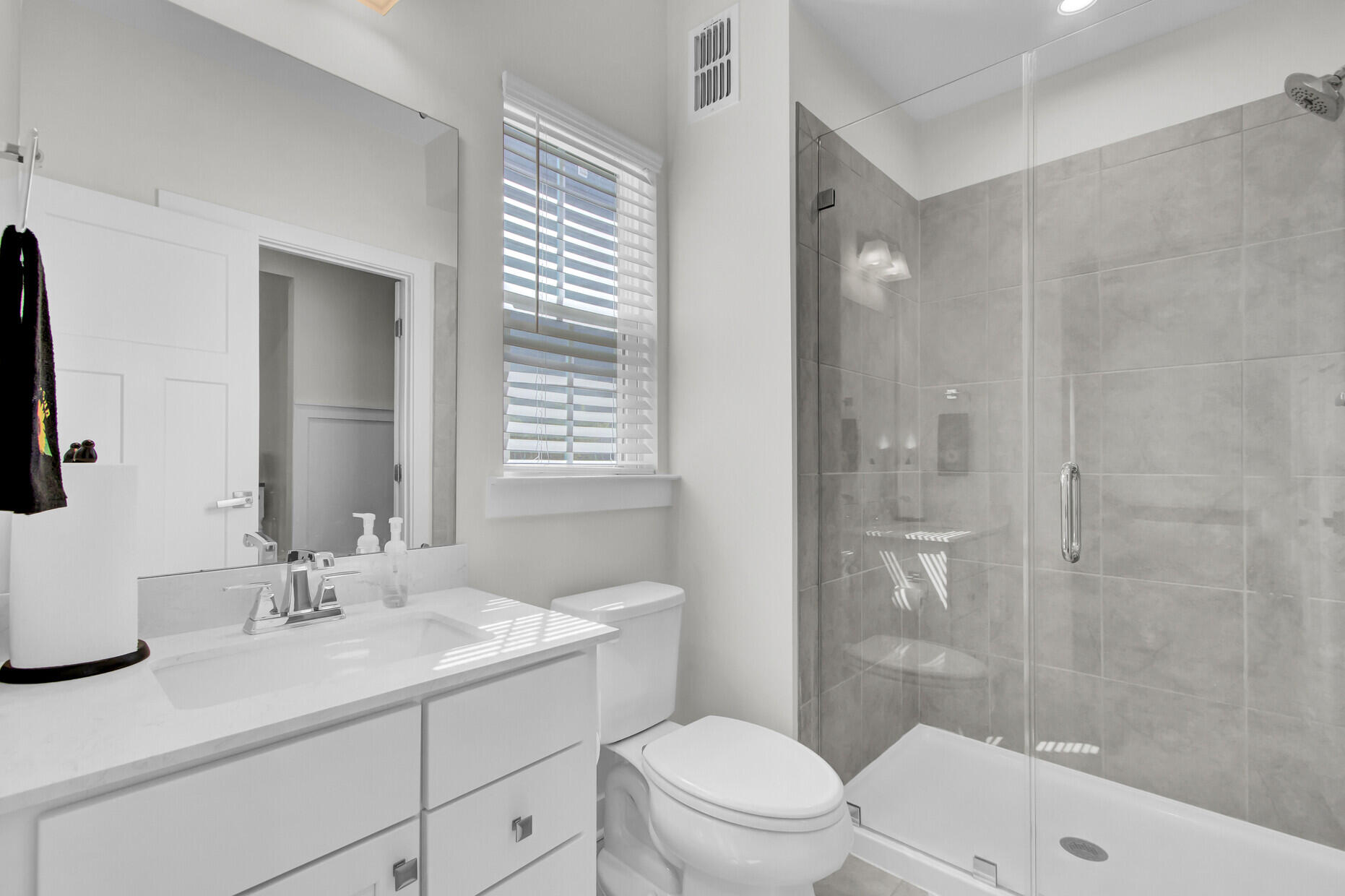 112 Whitetail Road Summerville, SC 29483 - Photo 17 of 48 Private Full Bath