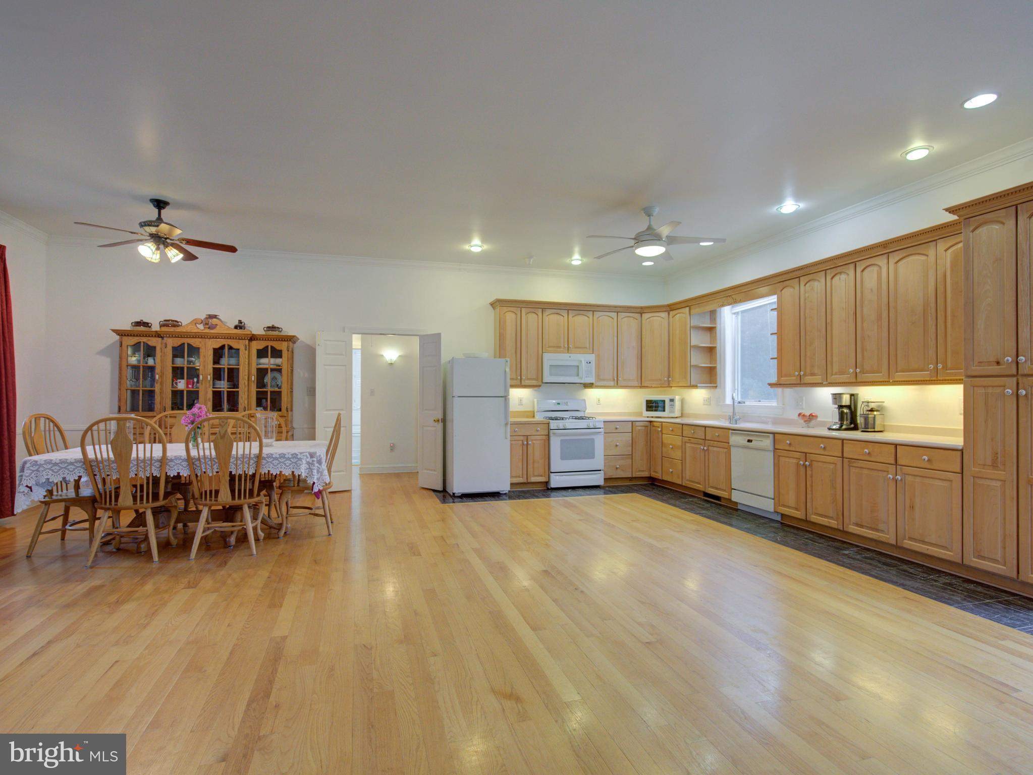 1862 Allen Road Berryville, VA 22611 - Photo 11 of 29 Kitchen