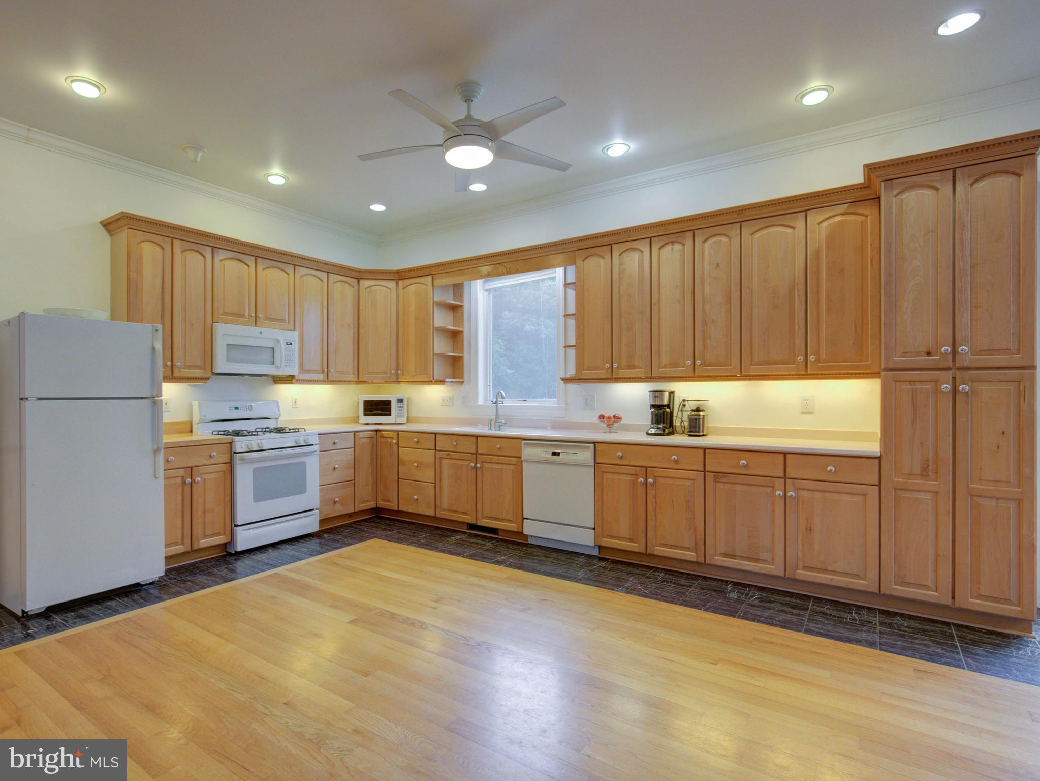 1862 Allen Road Berryville, VA 22611 - Photo 8 of 29 Kitchen