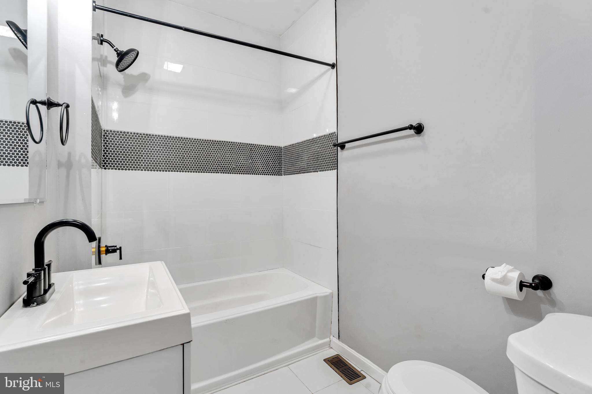 2817 Pelham Avenue Baltimore, MD 21213 - Photo 13 of 21