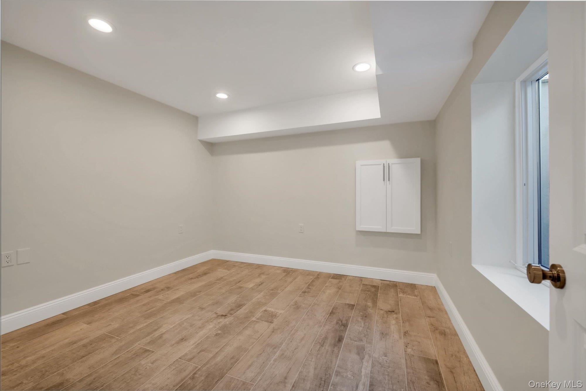 68 Edgewood Road, Unit B Port Washington, NY 11050 - Photo 11 of 22