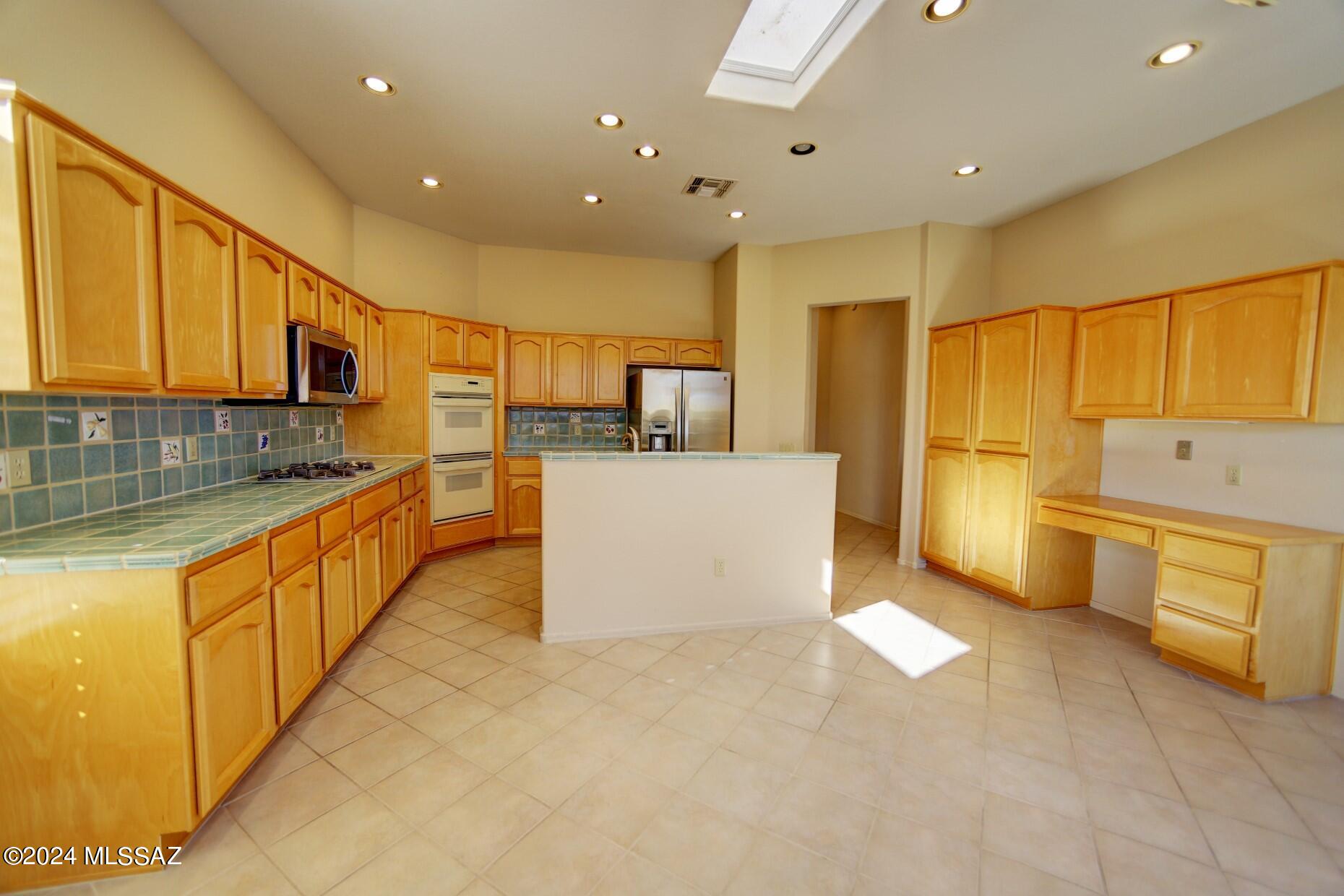 13560 North Pima Spring Way Tucson, AZ 85755 - Photo 4 of 31