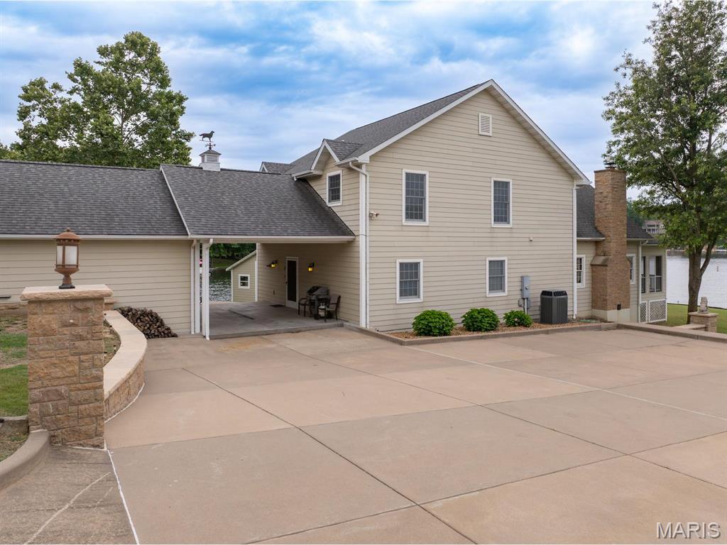2041 Compass Circle Perryville, MO 63775 - Photo 4 of 60