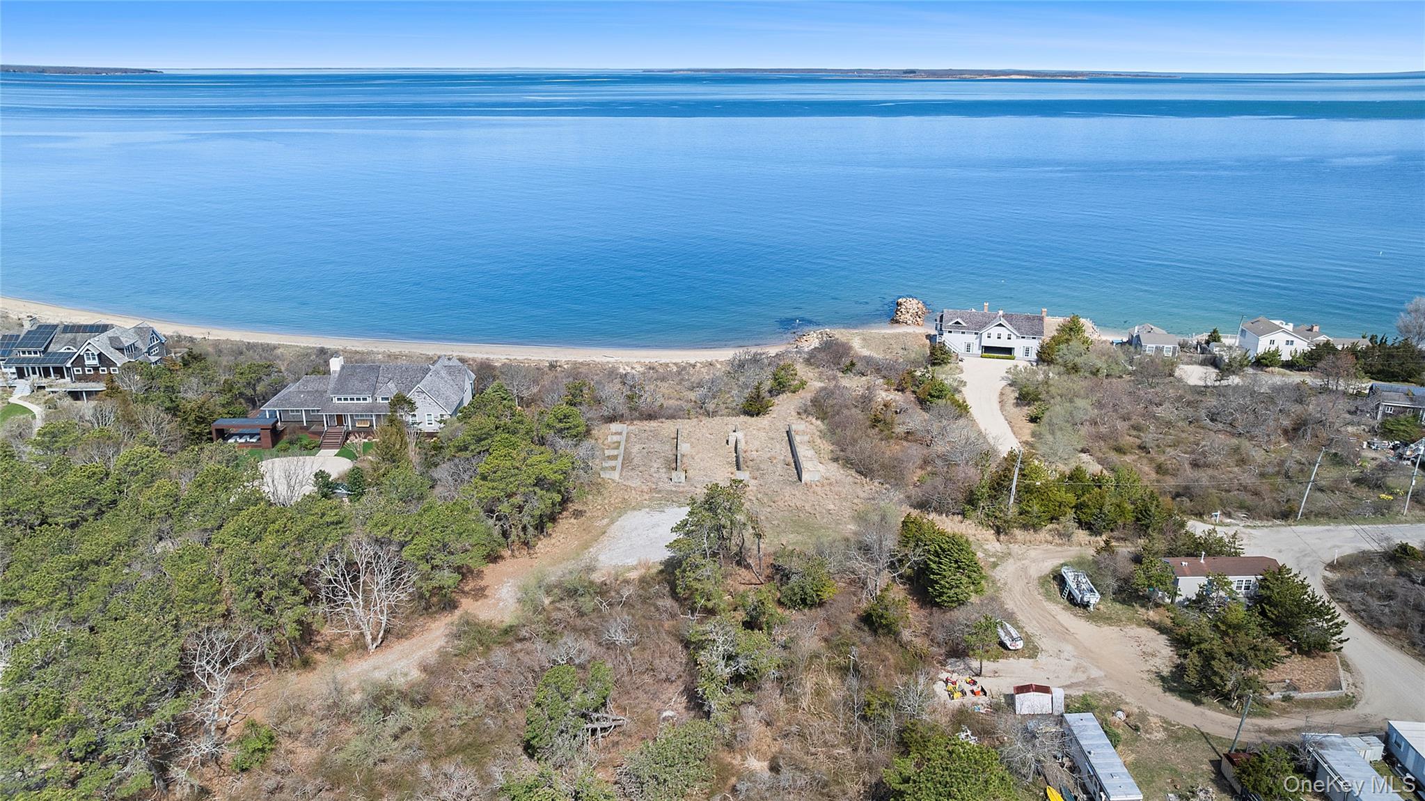 623 Lazy Point Road Amagansett, NY 11930 - Photo 3 of 9 Gallery Image 3