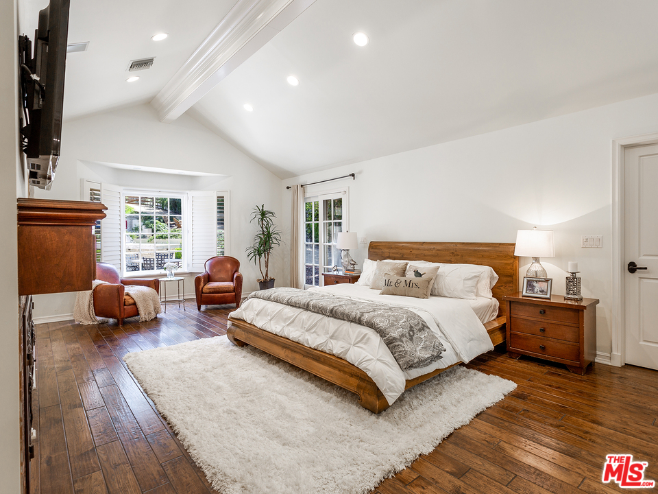 5474 Round Meadow Road Hidden Hills, CA 91302 - Photo 19 of 30 Gallery Image 19