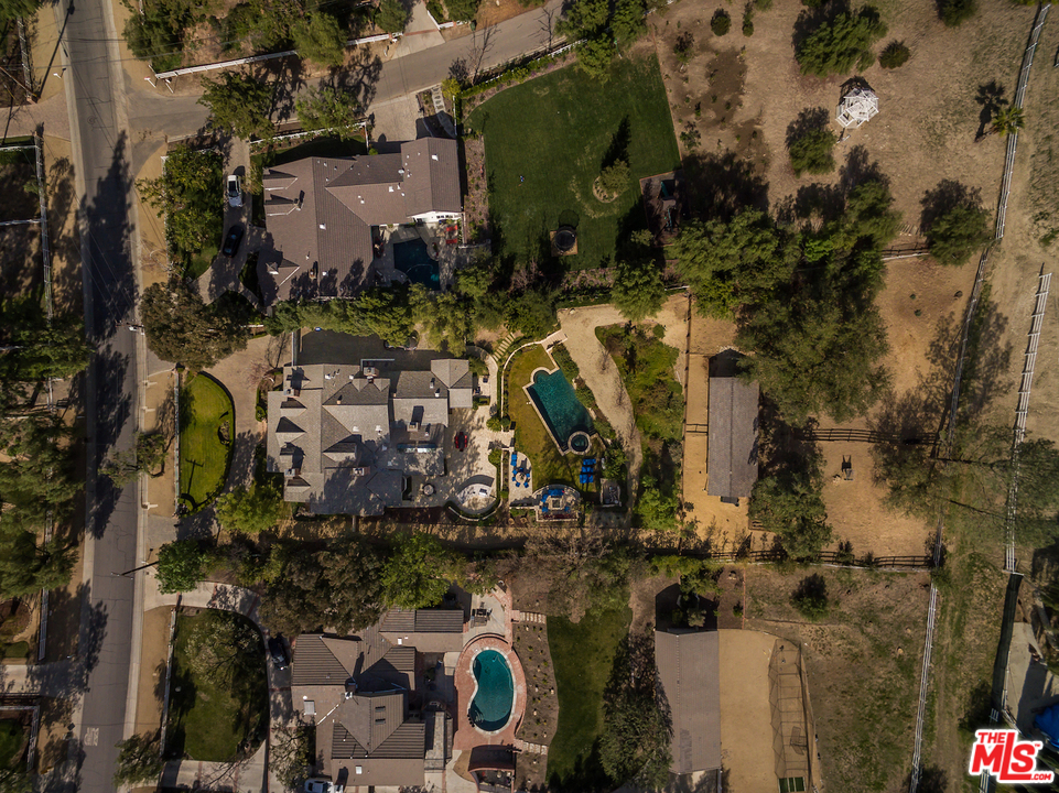 5474 Round Meadow Road Hidden Hills, CA 91302 - Photo 23 of 30 Gallery Image 23
