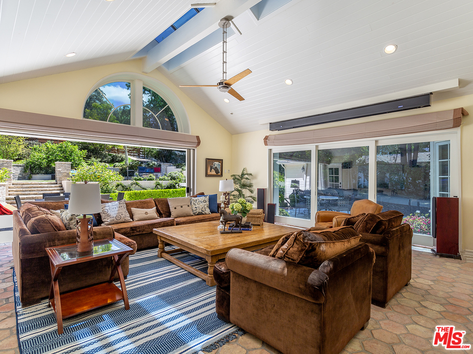 5474 Round Meadow Road Hidden Hills, CA 91302 - Photo 7 of 30 Gallery Image 7
