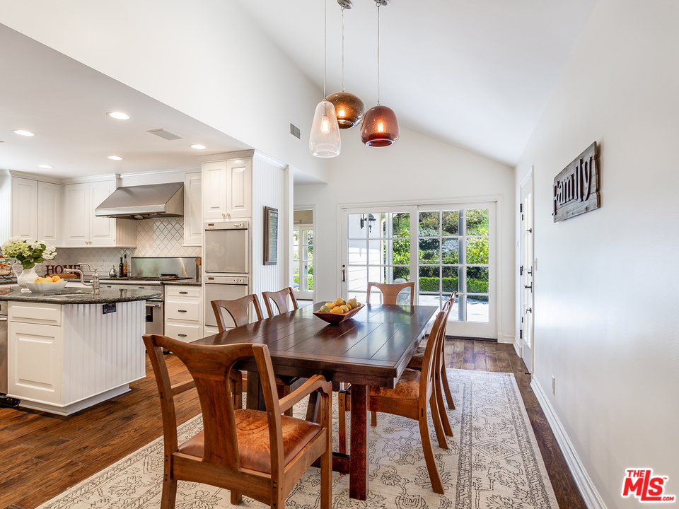 5474 Round Meadow Road Hidden Hills, CA 91302 - Photo 9 of 30 Gallery Image 9