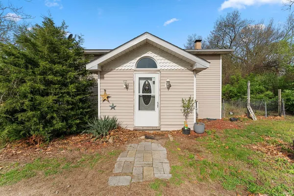 $325,000 | 1330 Orchid Street Southeast, De Motte, IN 46310