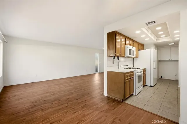 $325,000 | 2174 Aspenwood Court, San Bernardino, CA 92404