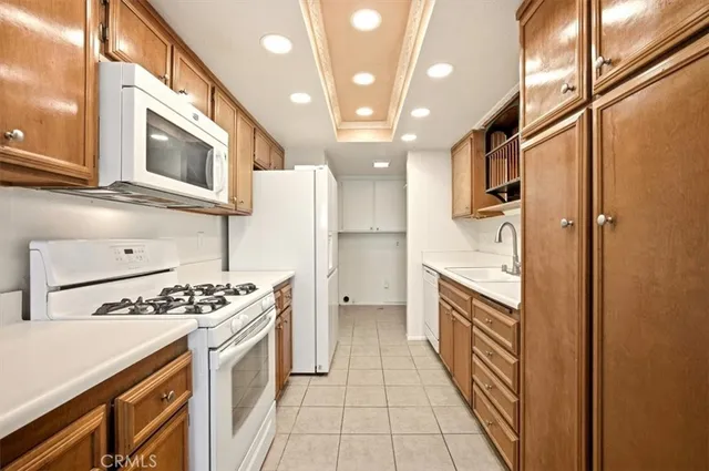 $325,000 | 2174 Aspenwood Court, San Bernardino, CA 92404