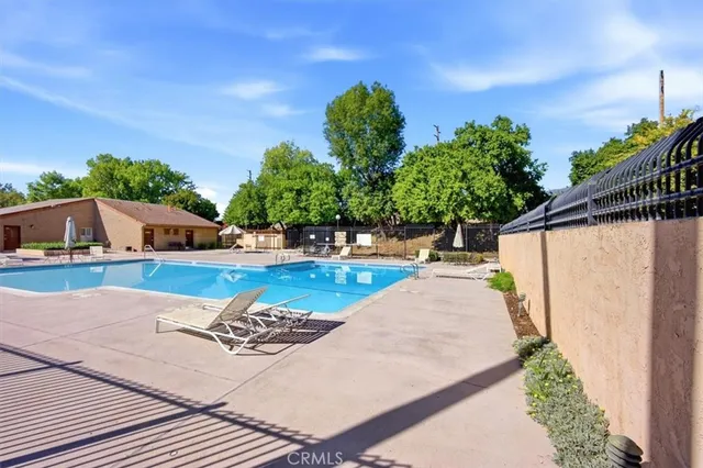 $325,000 | 2174 Aspenwood Court, San Bernardino, CA 92404
