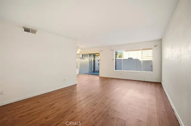 $325,000 | 2174 Aspenwood Court, San Bernardino, CA 92404