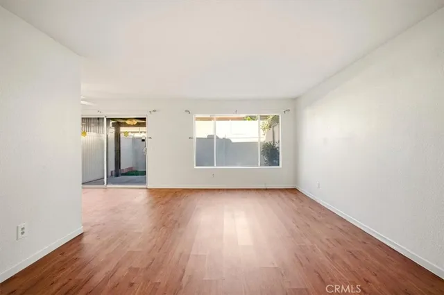 $325,000 | 2174 Aspenwood Court, San Bernardino, CA 92404