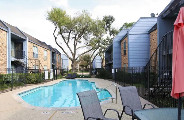 $1,100 | 6202 Skyline Drive, Unit 32, Houston, TX 77057