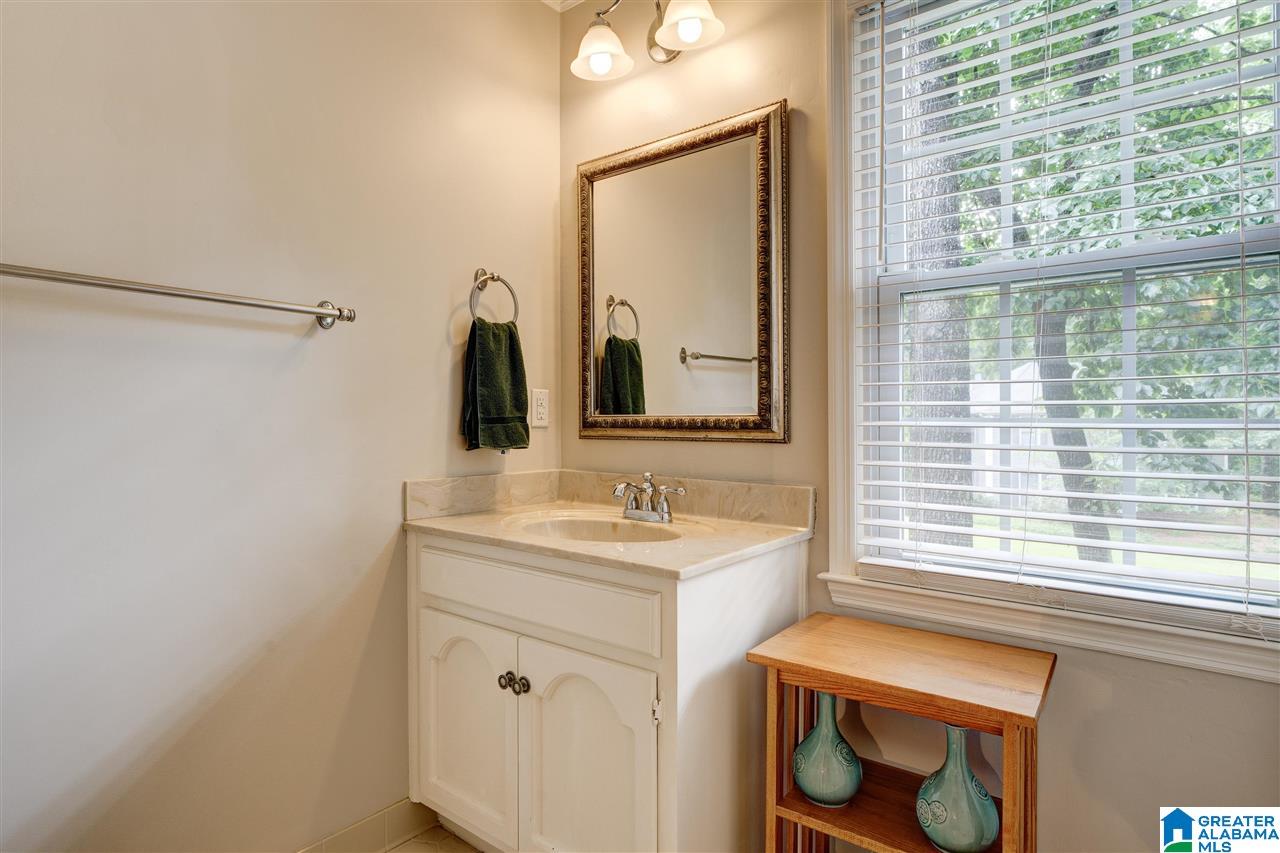 2040 Shagbark Road Birmingham, AL 35244 - Photo 33 of 45