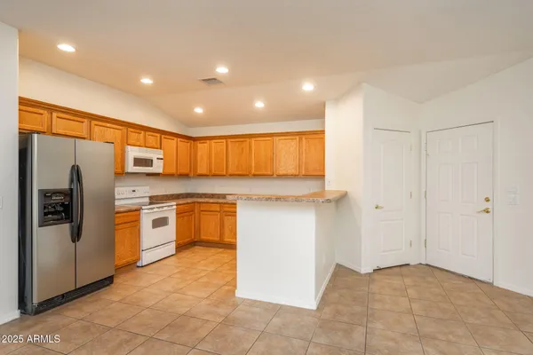 $409,900 | 5080 East Cedar Creek Drive, Cornville, AZ 86325