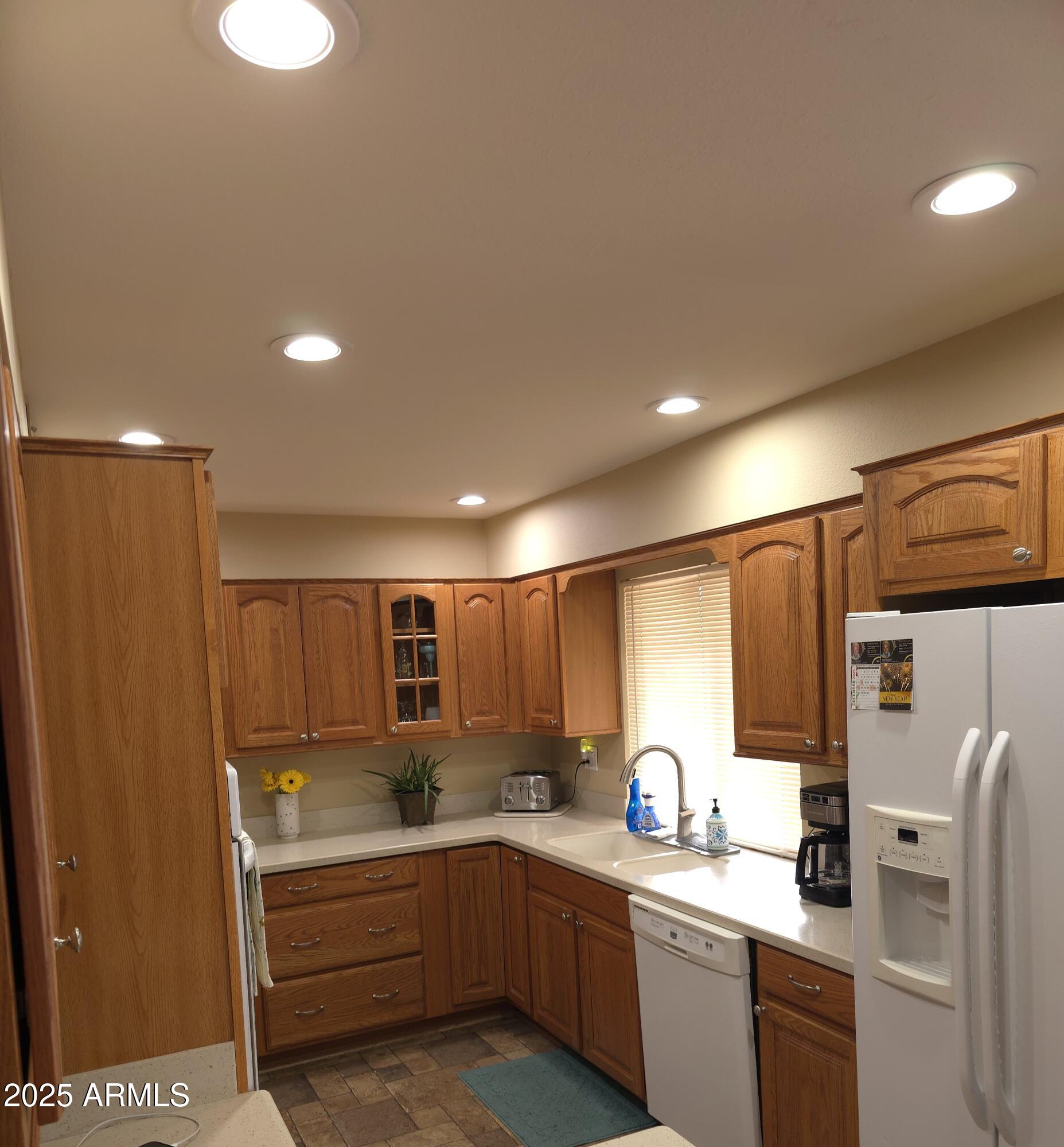 9701 West Greenway Road Sun City, AZ 85351 - Photo 2 of 13 KITCHEN