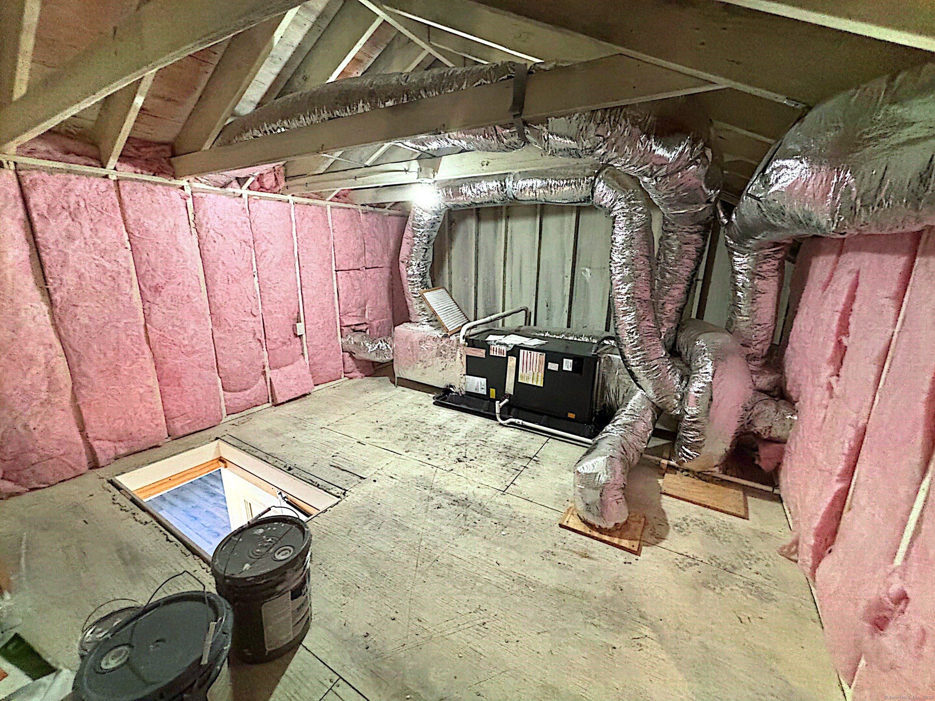 13 Deer Run, Unit 13 Bethel, CT 06801 - Photo 20 of 22 a bed room with a bed